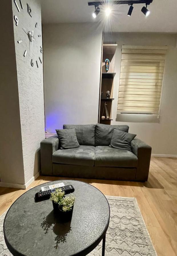 3D Apartament / Tirana City Center ภายนอก รูปภาพ
